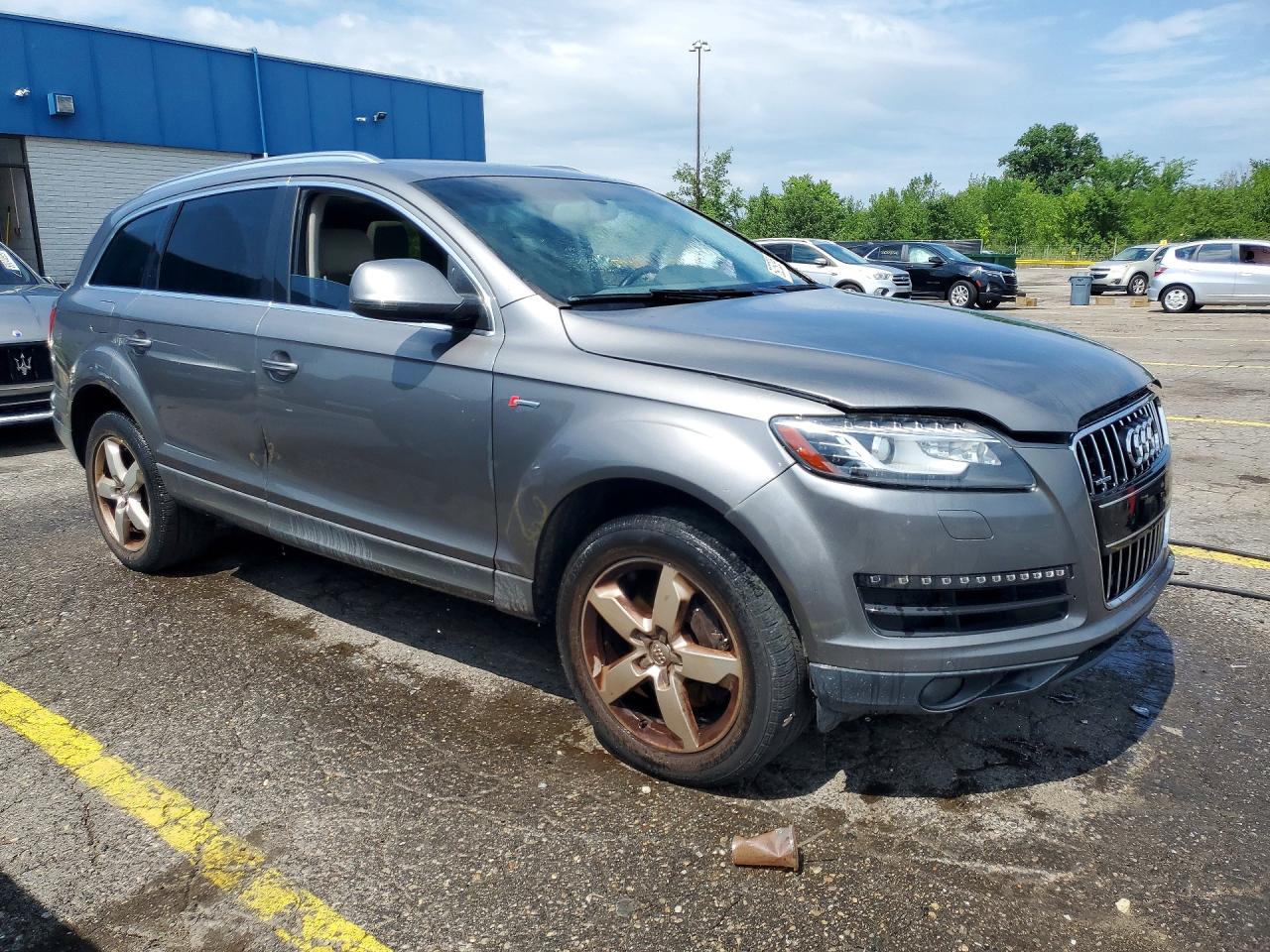 2012 AUDI Q7