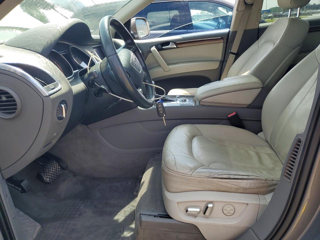 2012 AUDI Q7