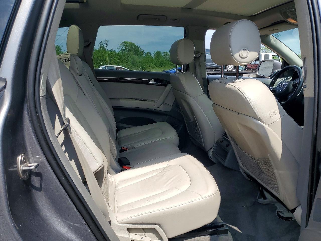 2012 AUDI Q7