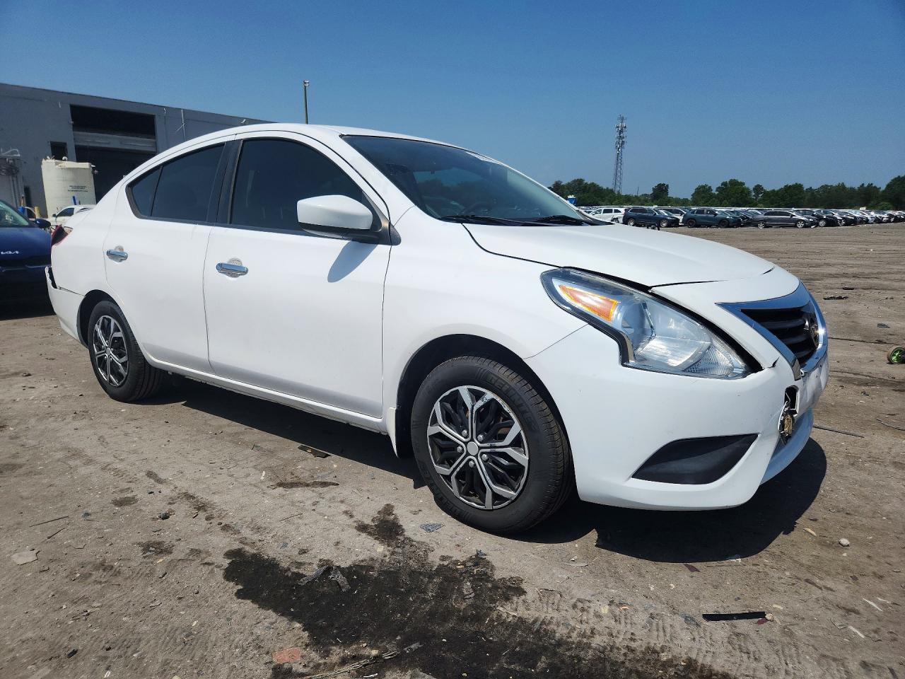 2019 NISSAN VERSA