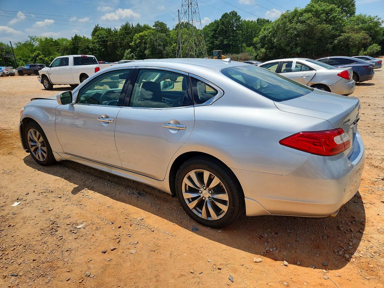 2013 INFINITI M37