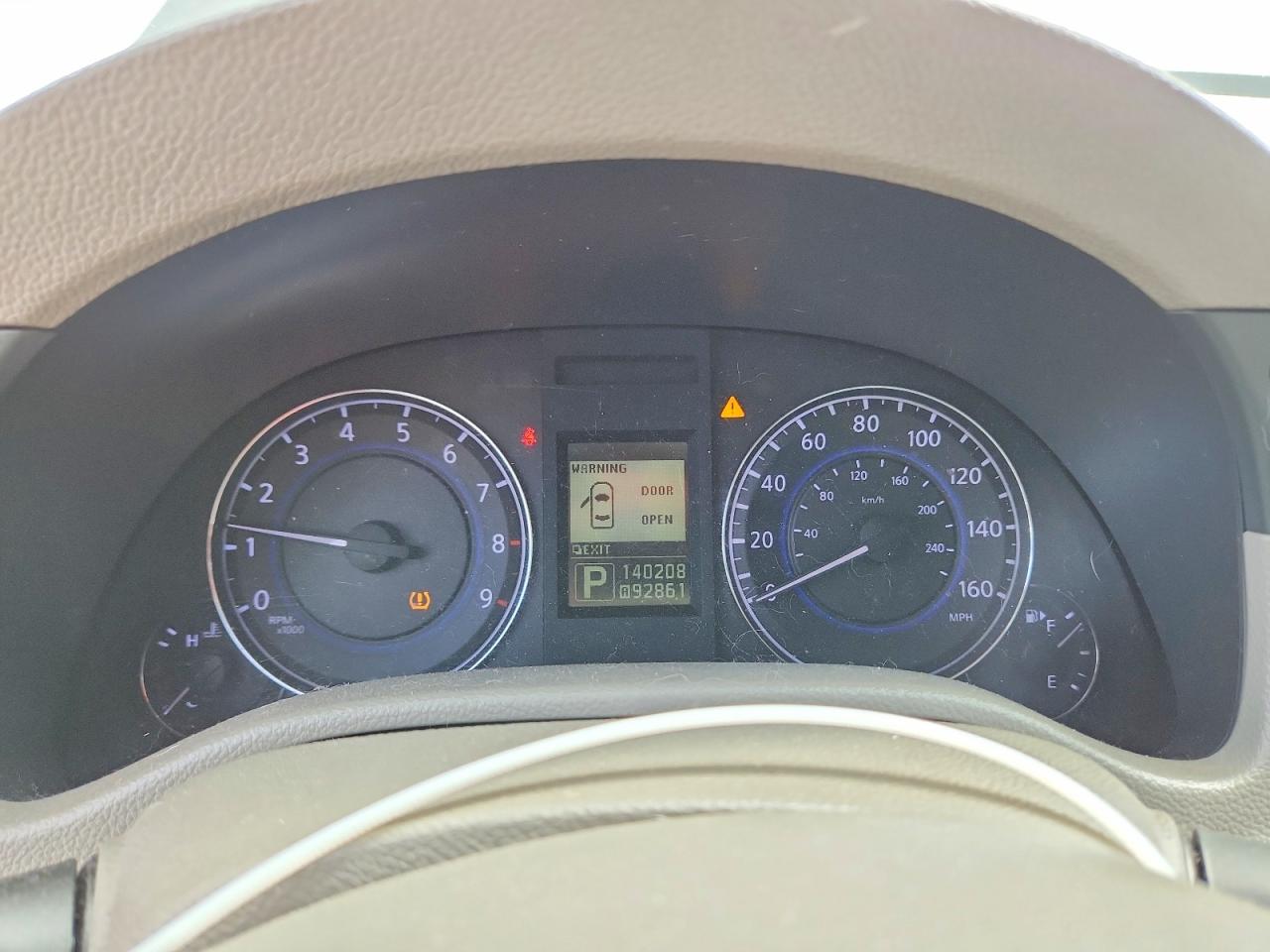 2011 INFINITI G37