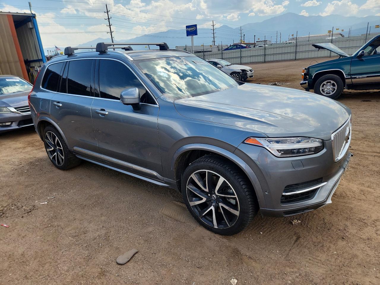 2019 VOLVO XC90
