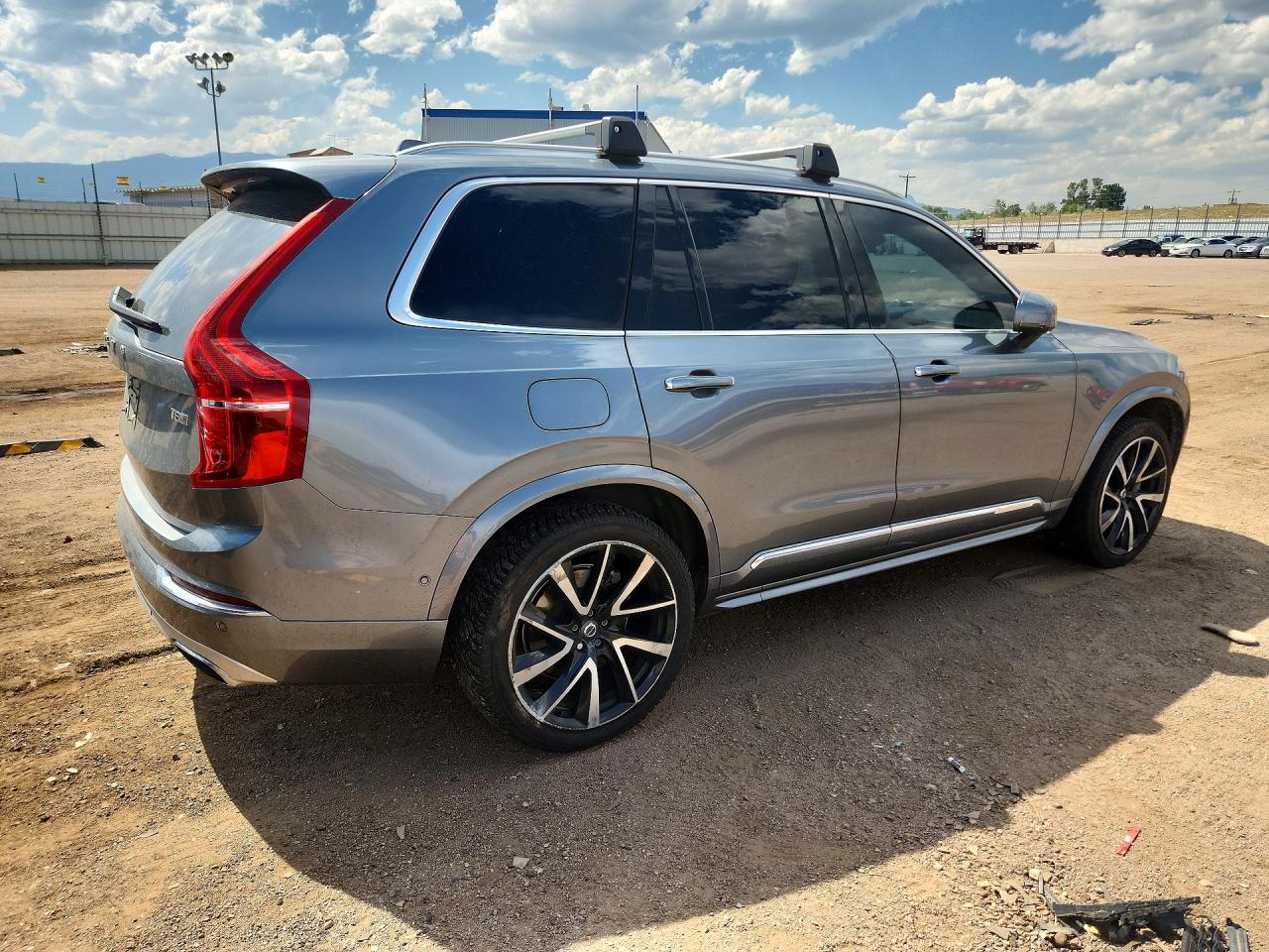 2019 VOLVO XC90