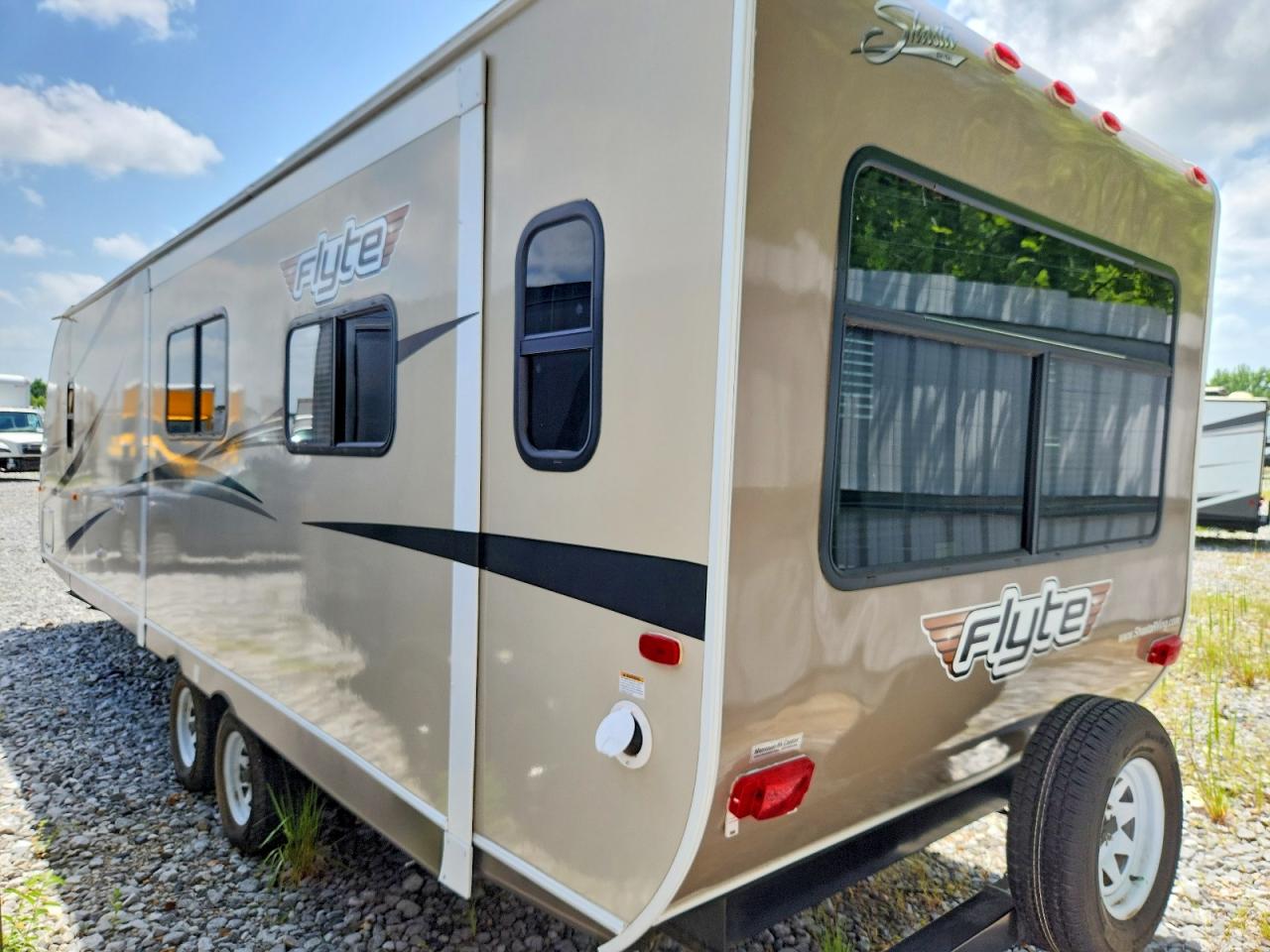 2017 FORESRIVER FLYTE