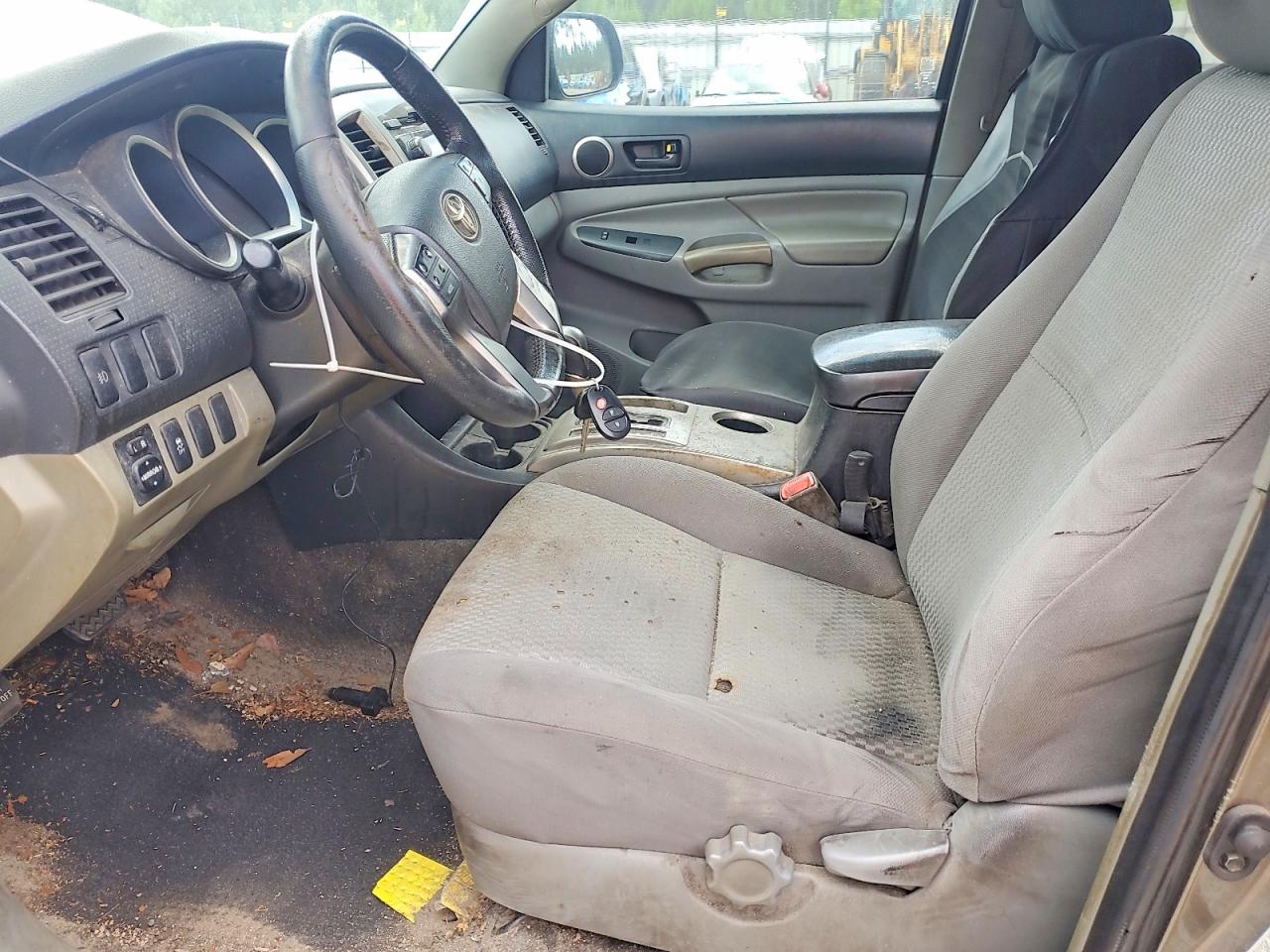 2012 TOYOTA TACOMA