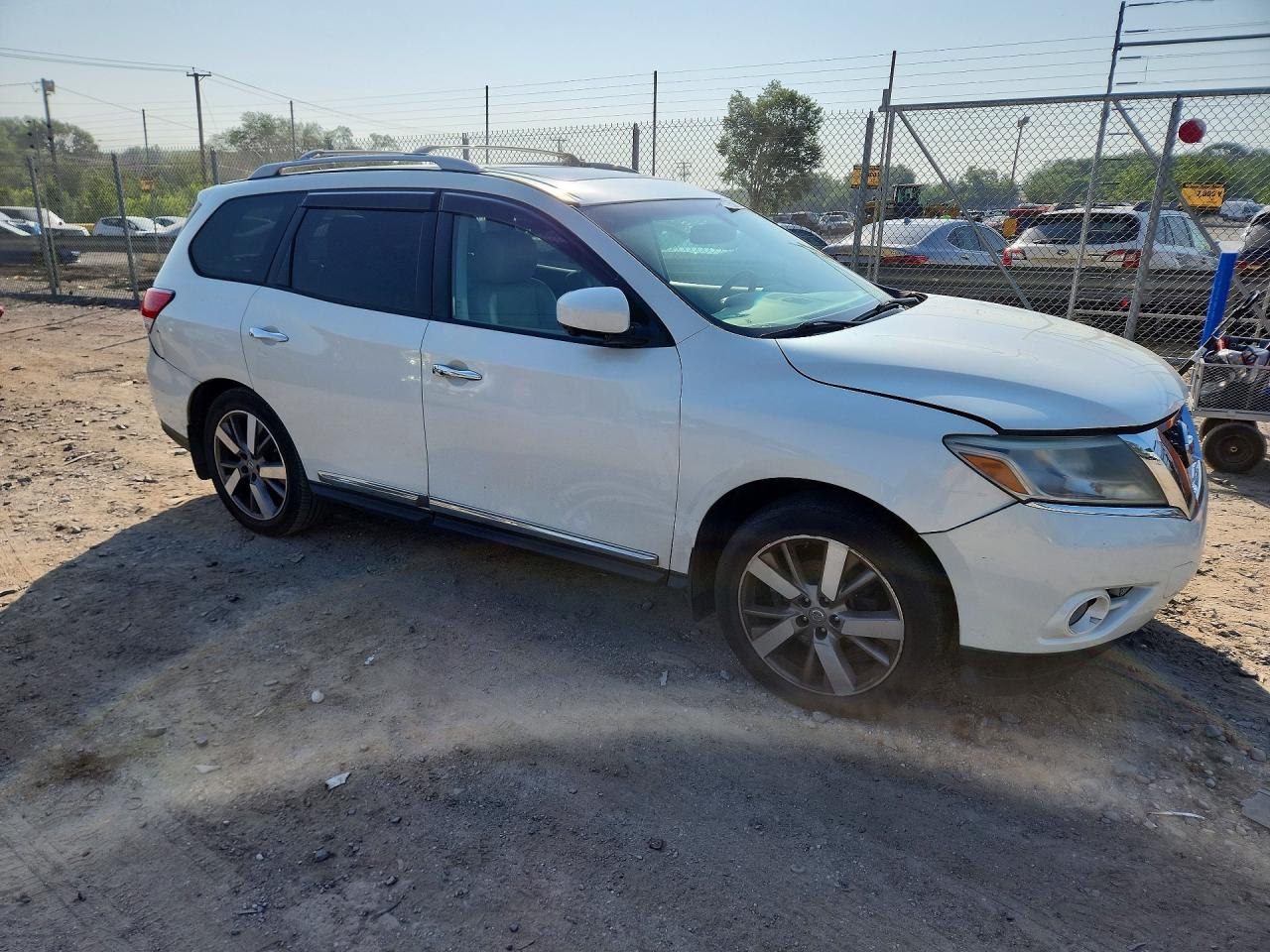 2015 NISSAN PATHFINDER