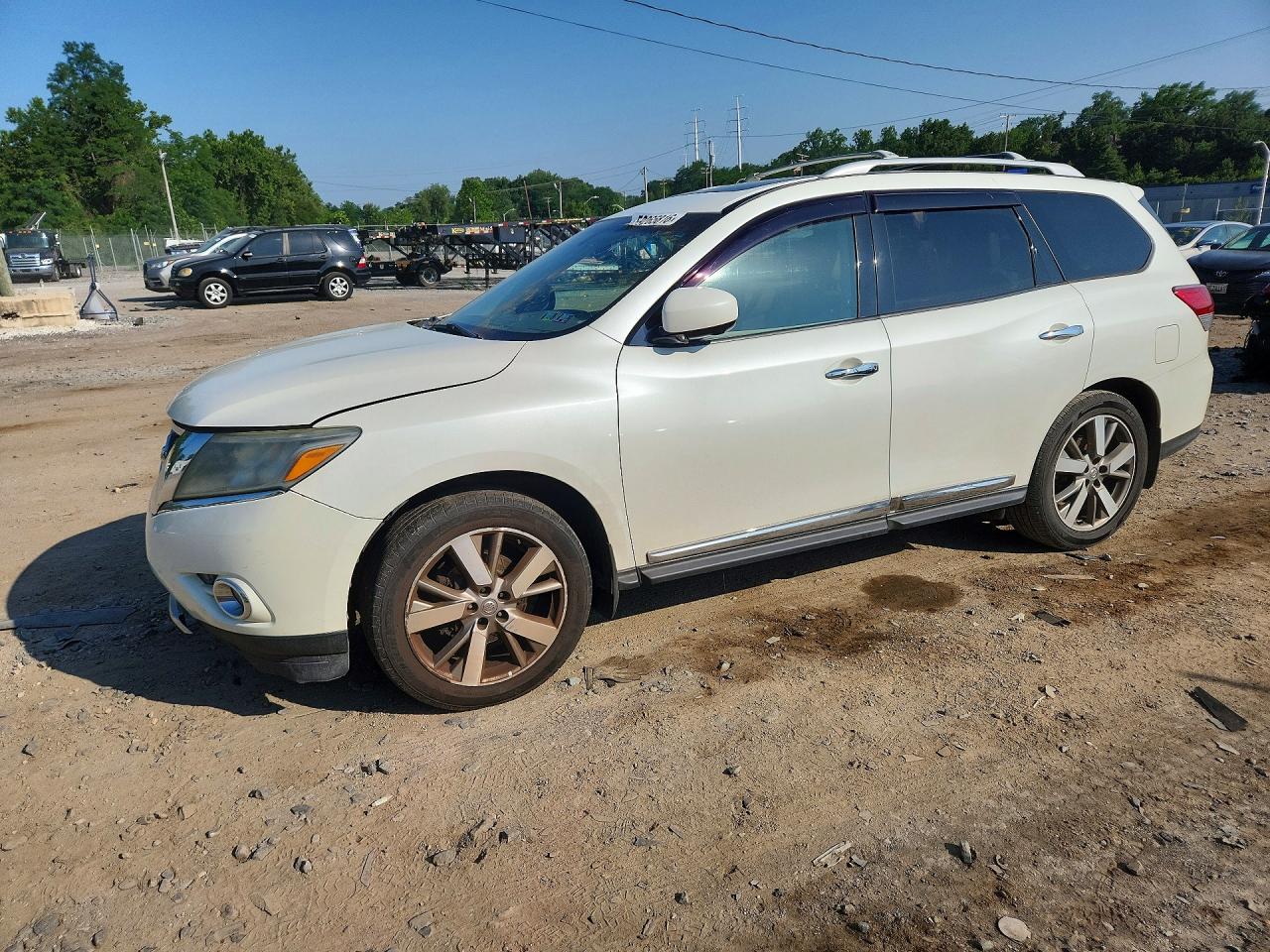 2015 NISSAN PATHFINDER