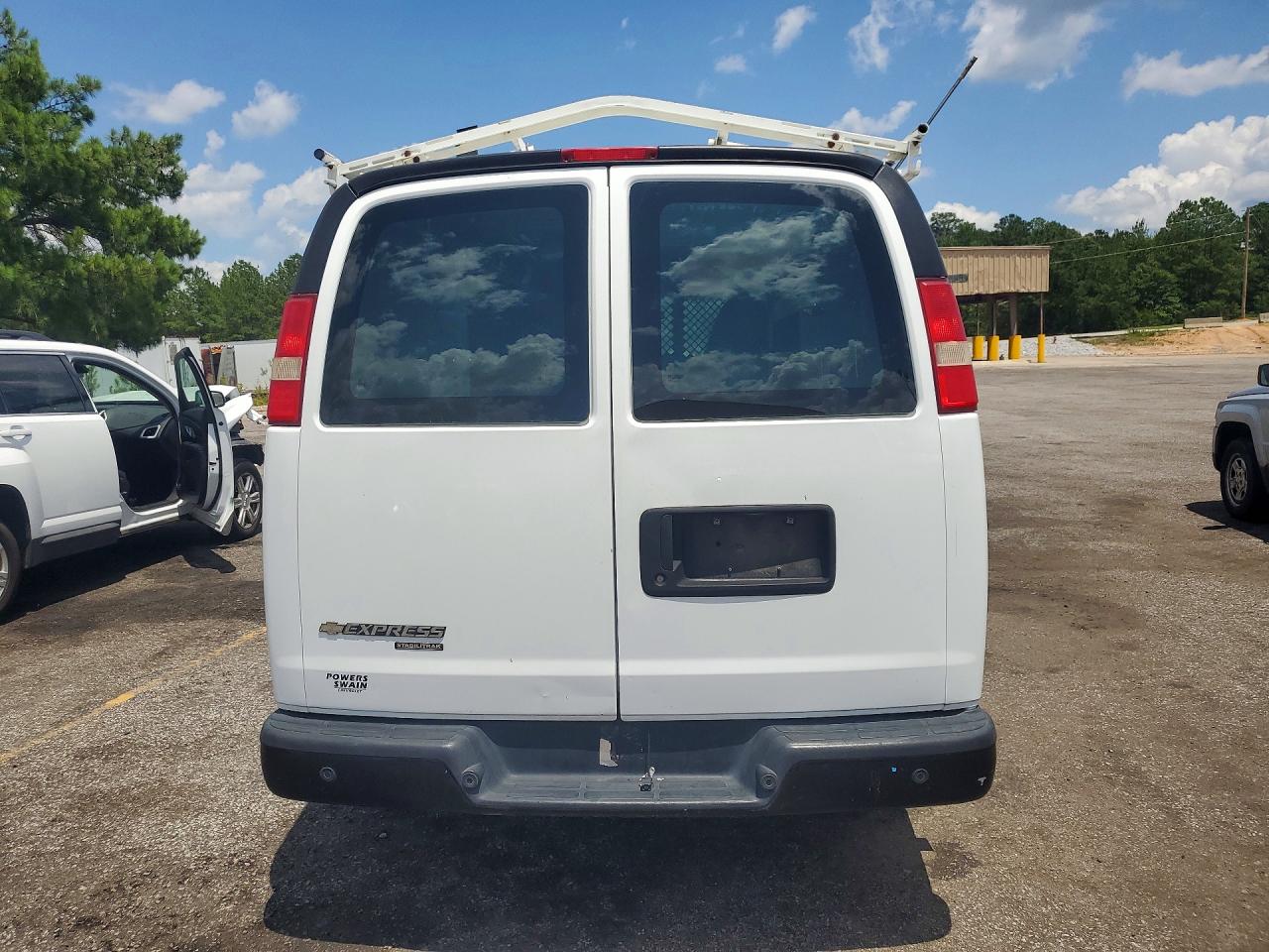 2013 CHEVROLET EXPRESS