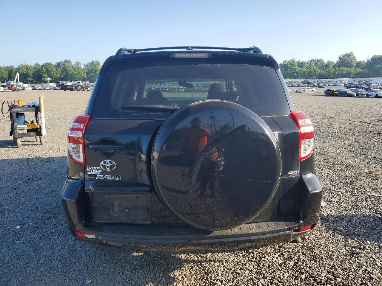 2011 TOYOTA RAV4