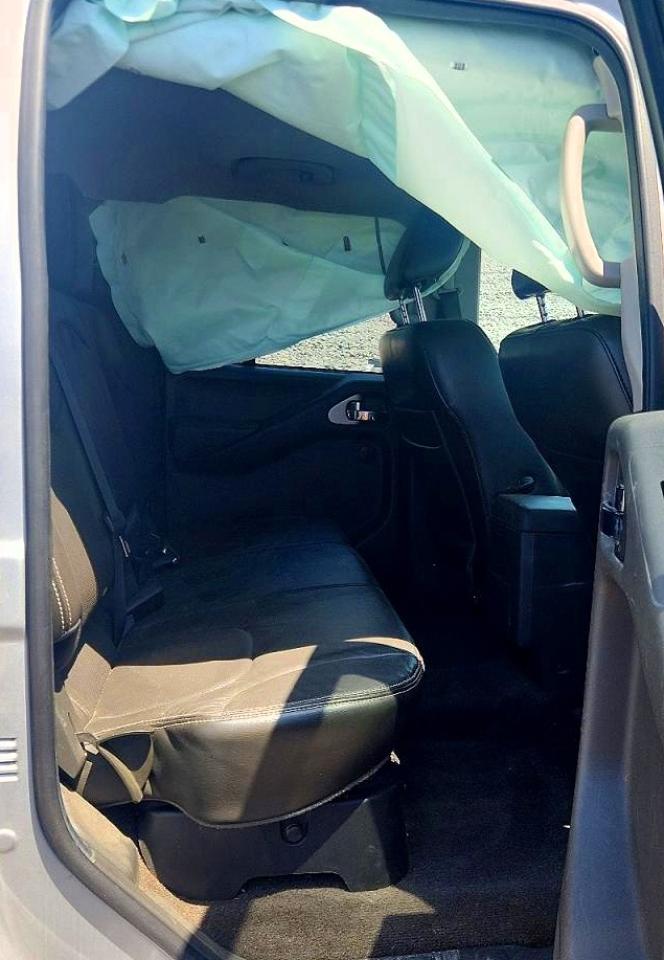 2017 NISSAN FRONTIER