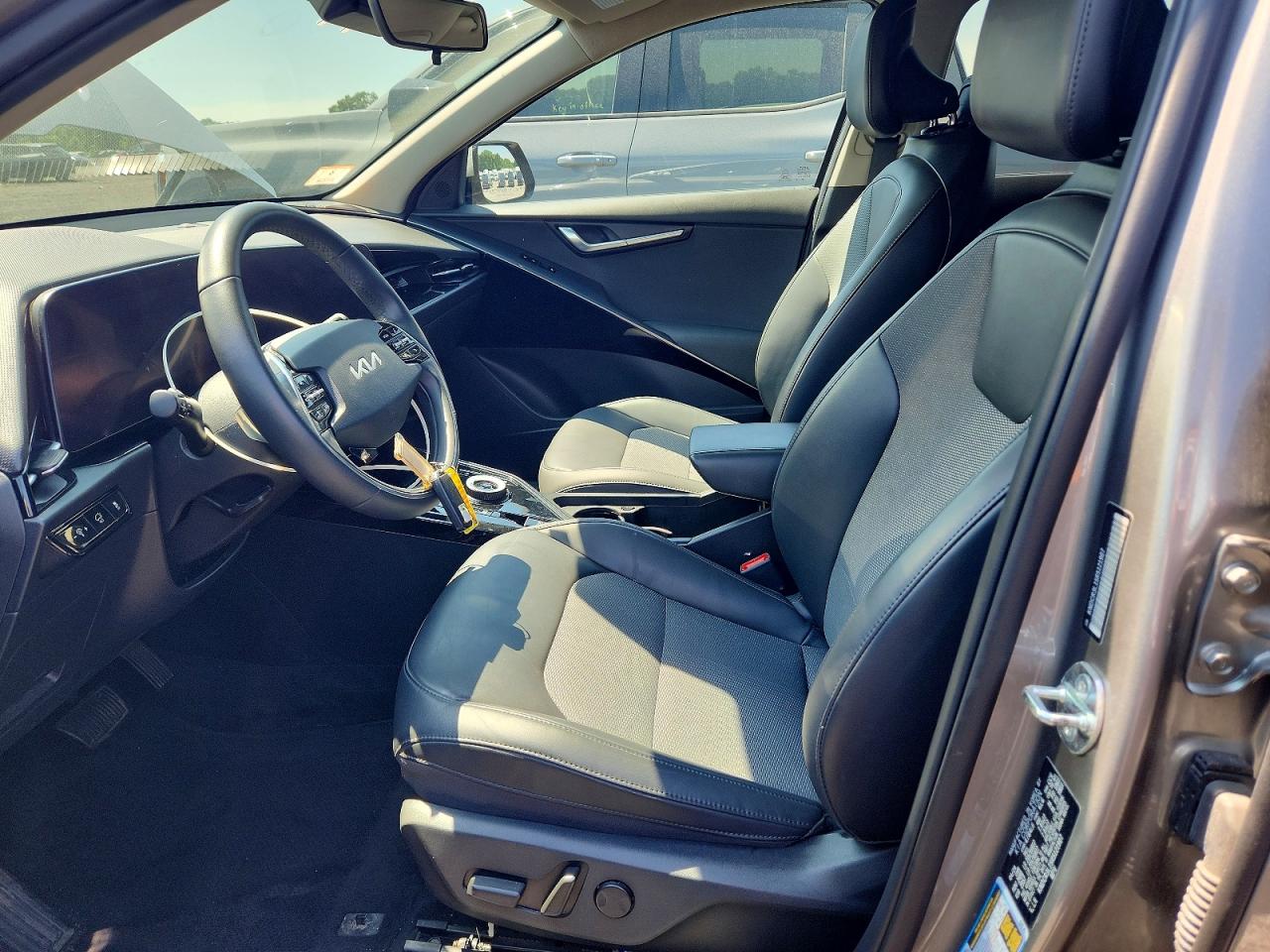 2024 KIA NIRO