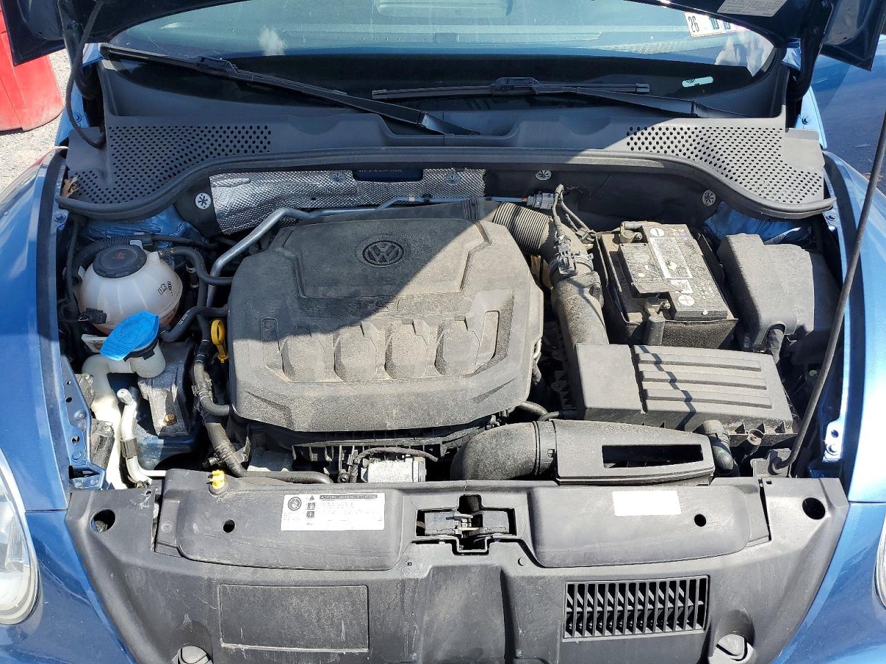 2018 VOLKSWAGEN BEETLE