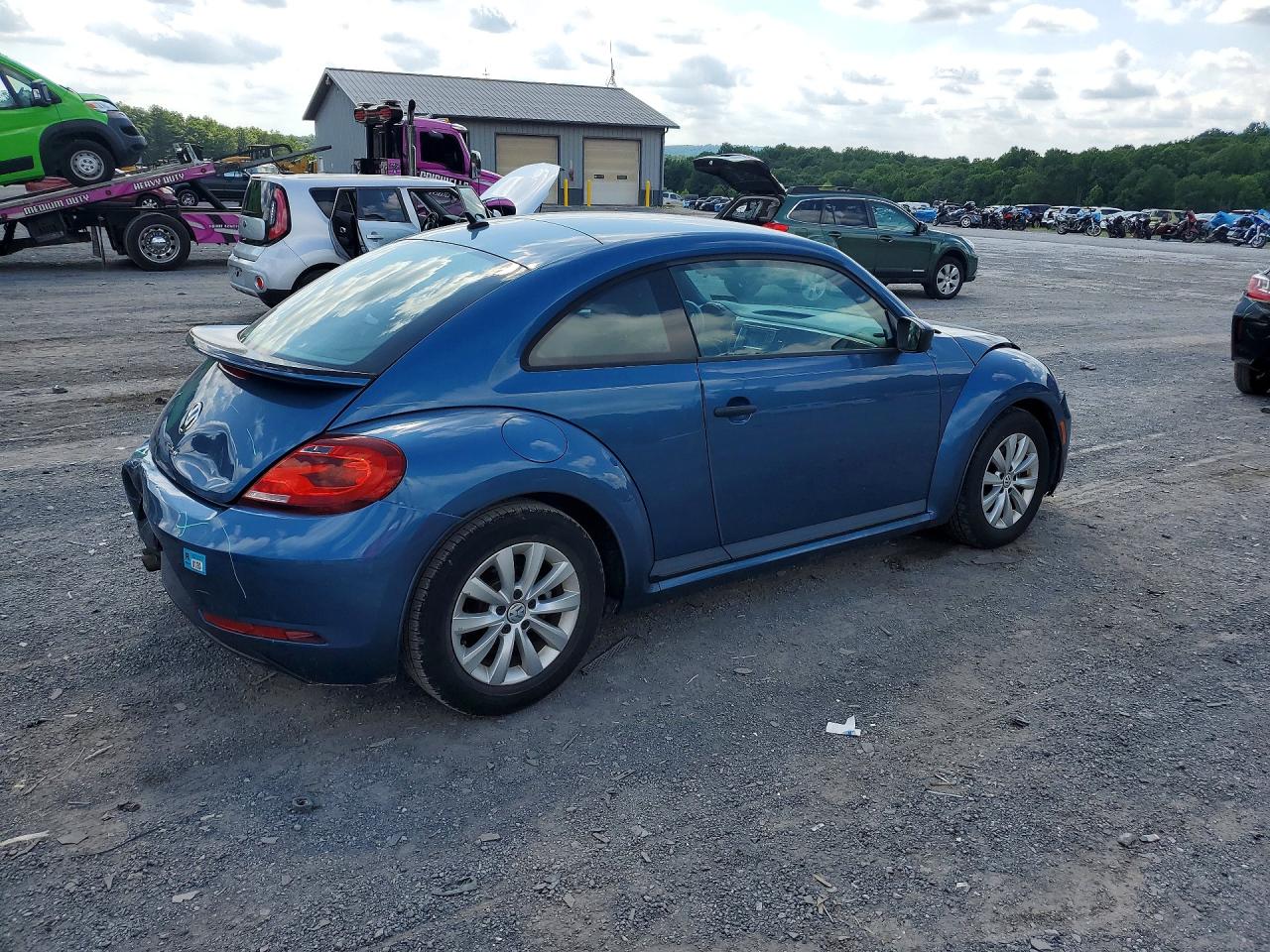 2018 VOLKSWAGEN BEETLE