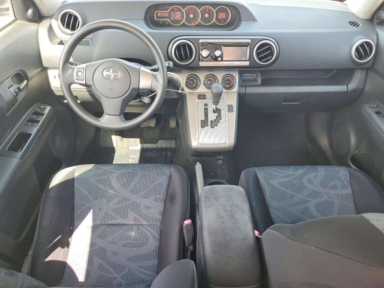2011 TOYOTA SCION