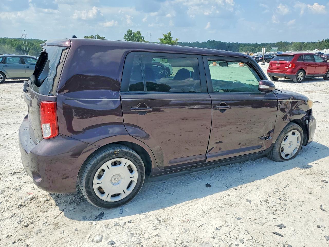 2011 TOYOTA SCION