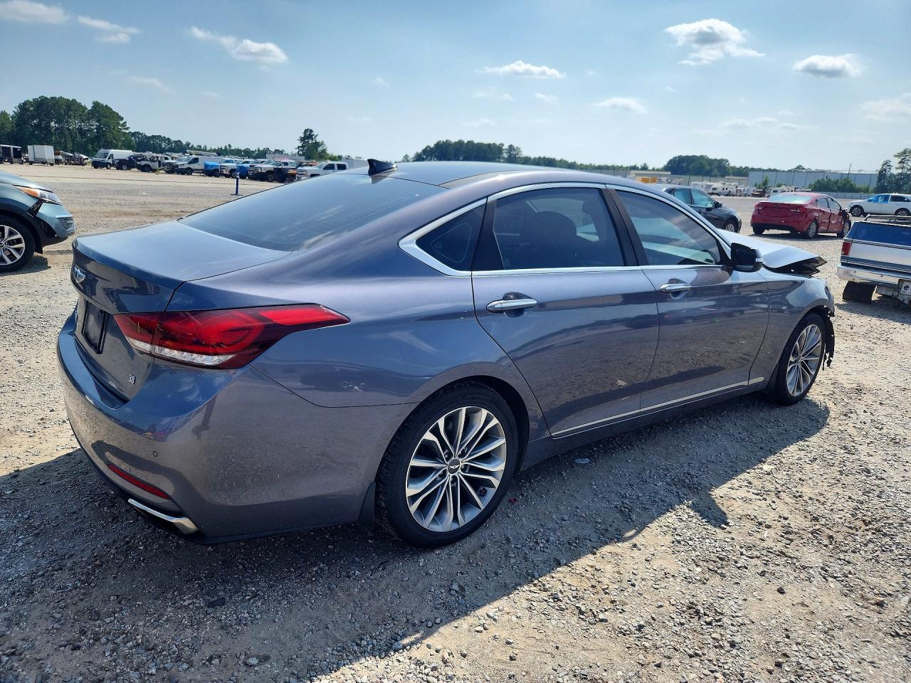 2016 HYUNDAI GENESIS
