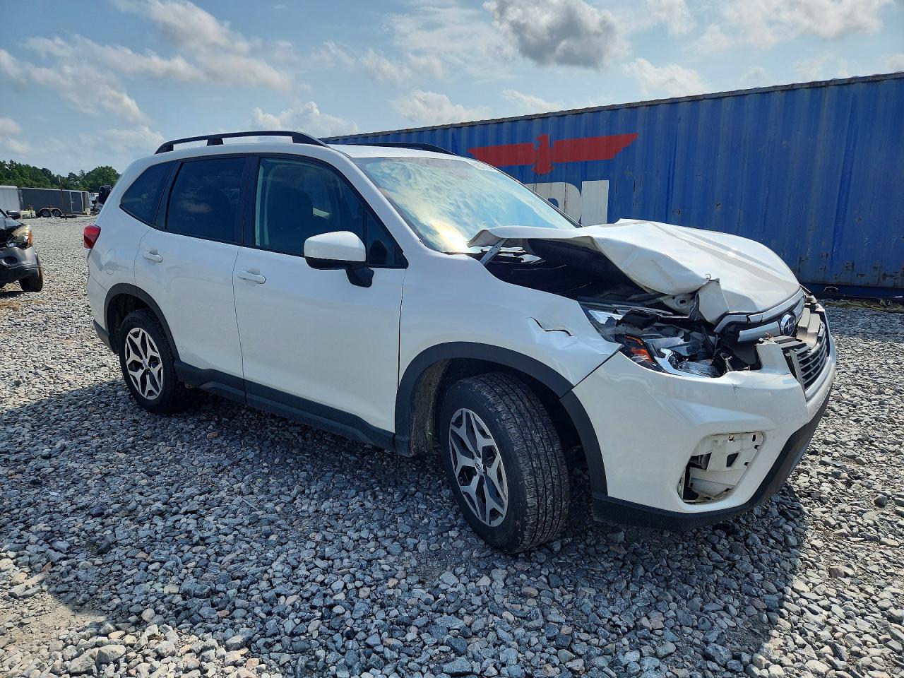 2020 SUBARU FORESTER