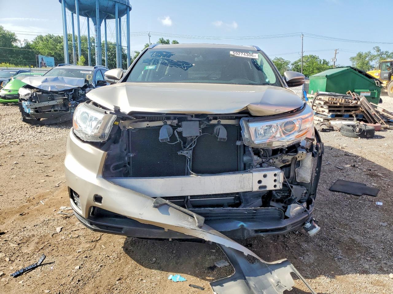 2016 TOYOTA HIGHLANDER