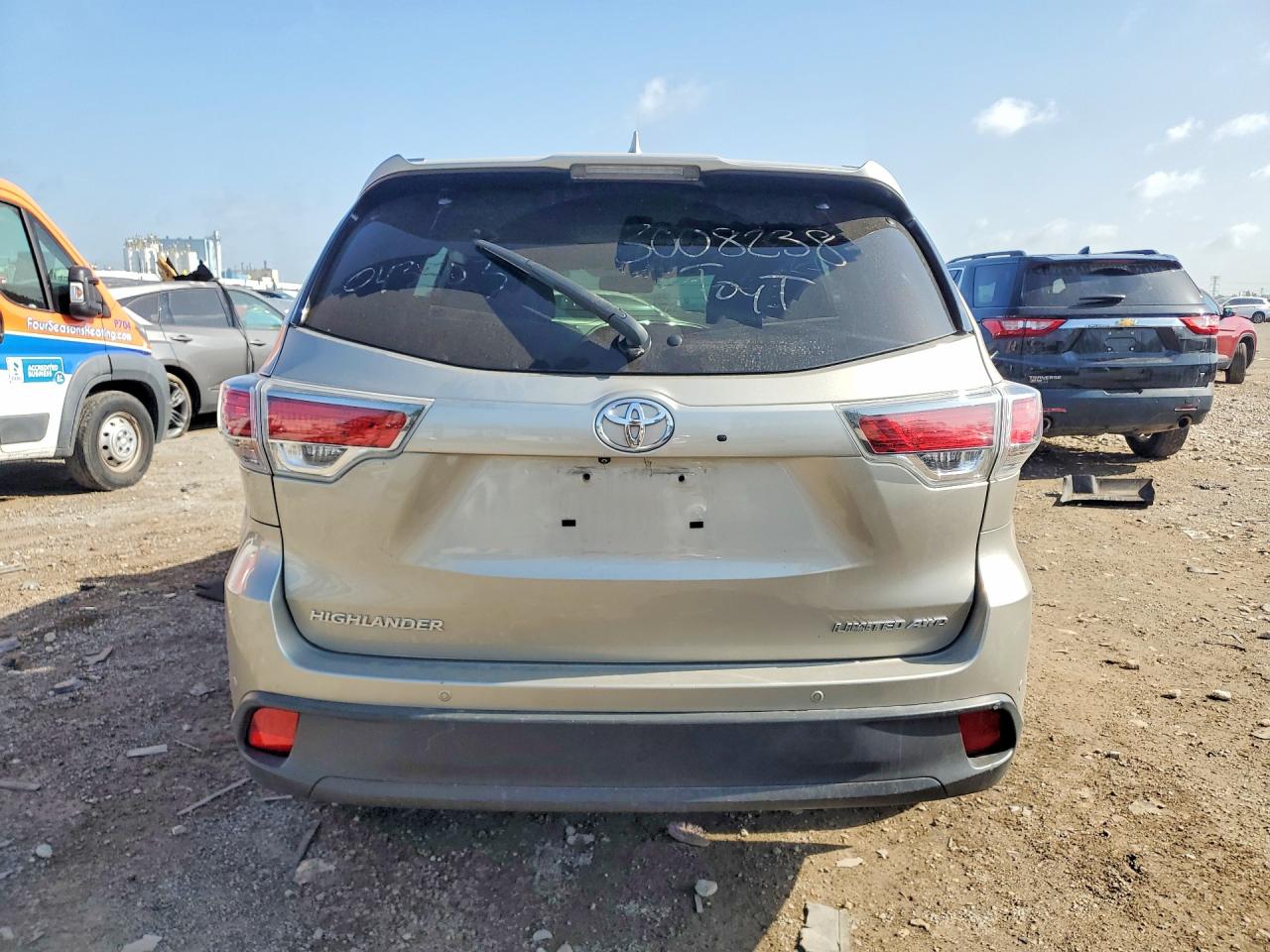 2016 TOYOTA HIGHLANDER