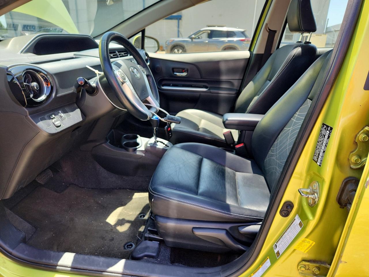 2015 TOYOTA PRIUS