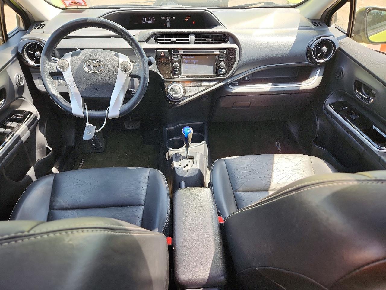 2015 TOYOTA PRIUS