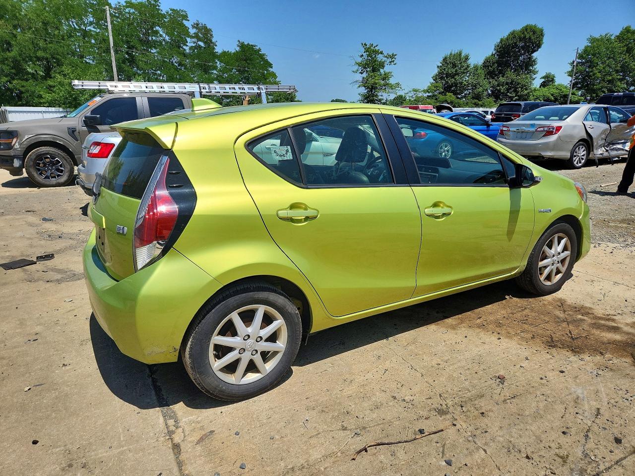 2015 TOYOTA PRIUS