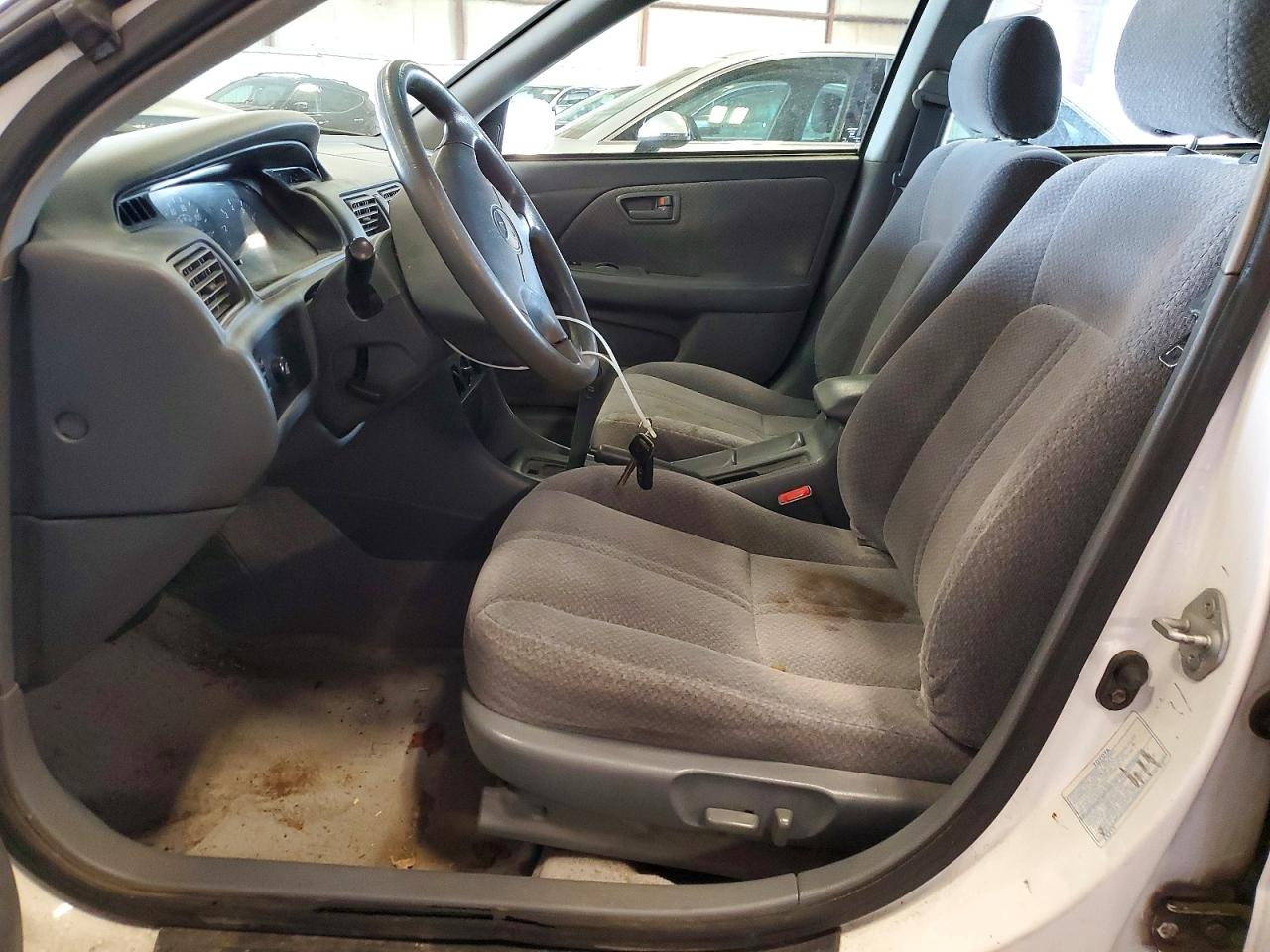 2000 TOYOTA CAMRY