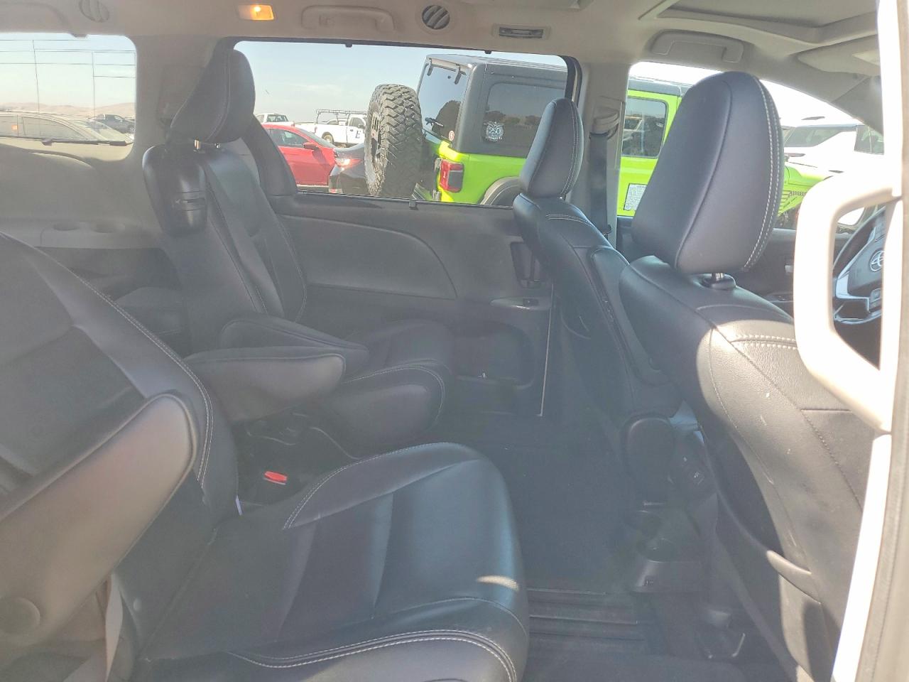 2015 TOYOTA SIENNA