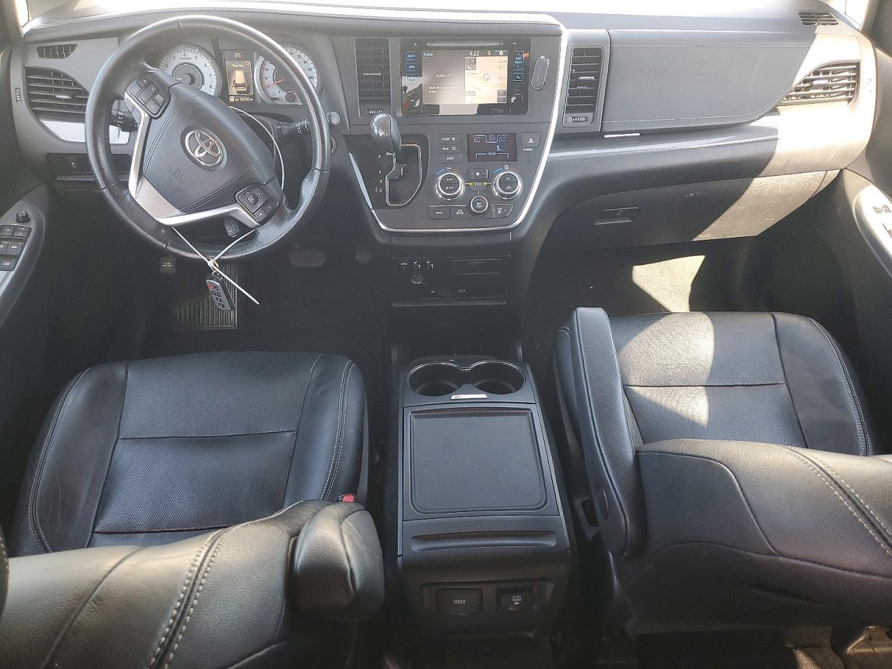 2015 TOYOTA SIENNA