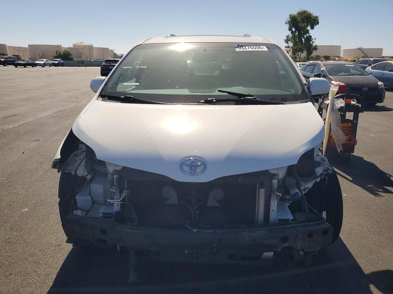 2015 TOYOTA SIENNA