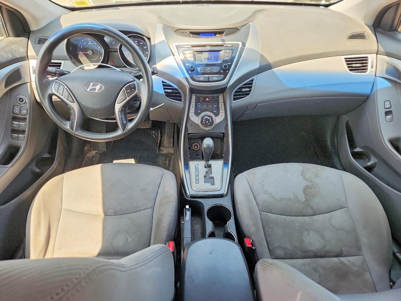 2013 HYUNDAI ELANTRA