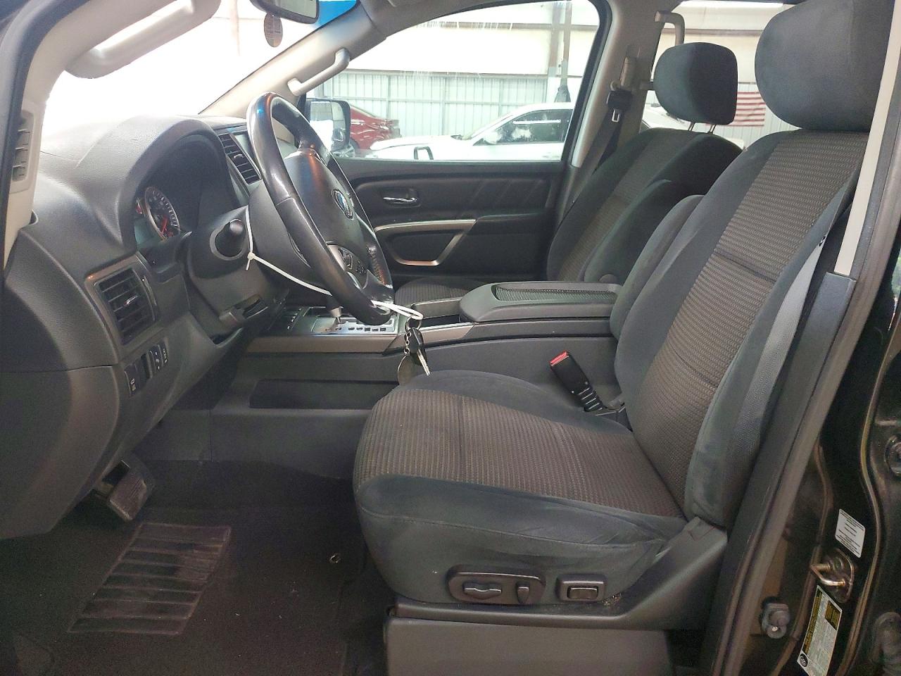 2015 NISSAN ARMADA
