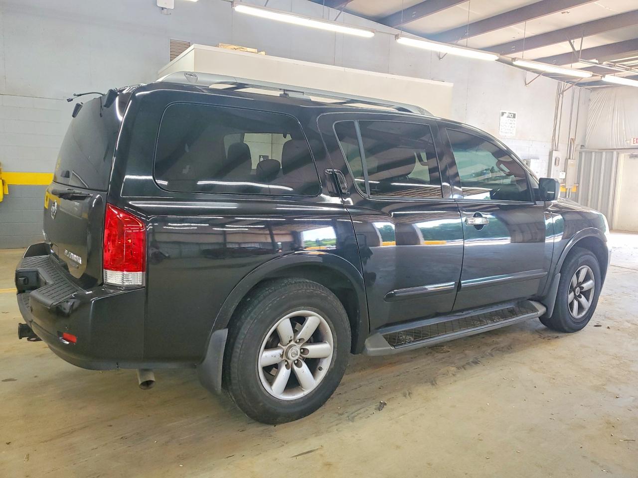 2015 NISSAN ARMADA