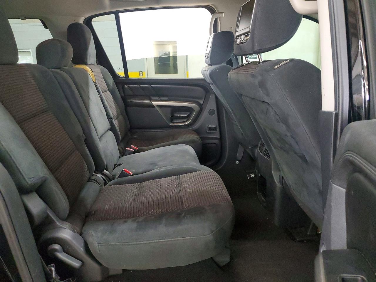 2015 NISSAN ARMADA