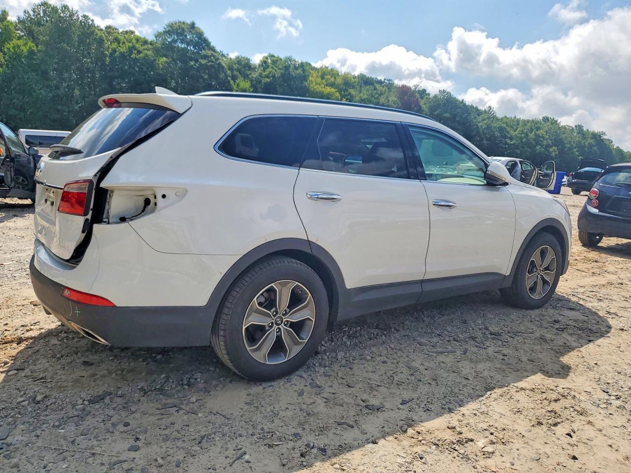 2013 HYUNDAI SANTA FE