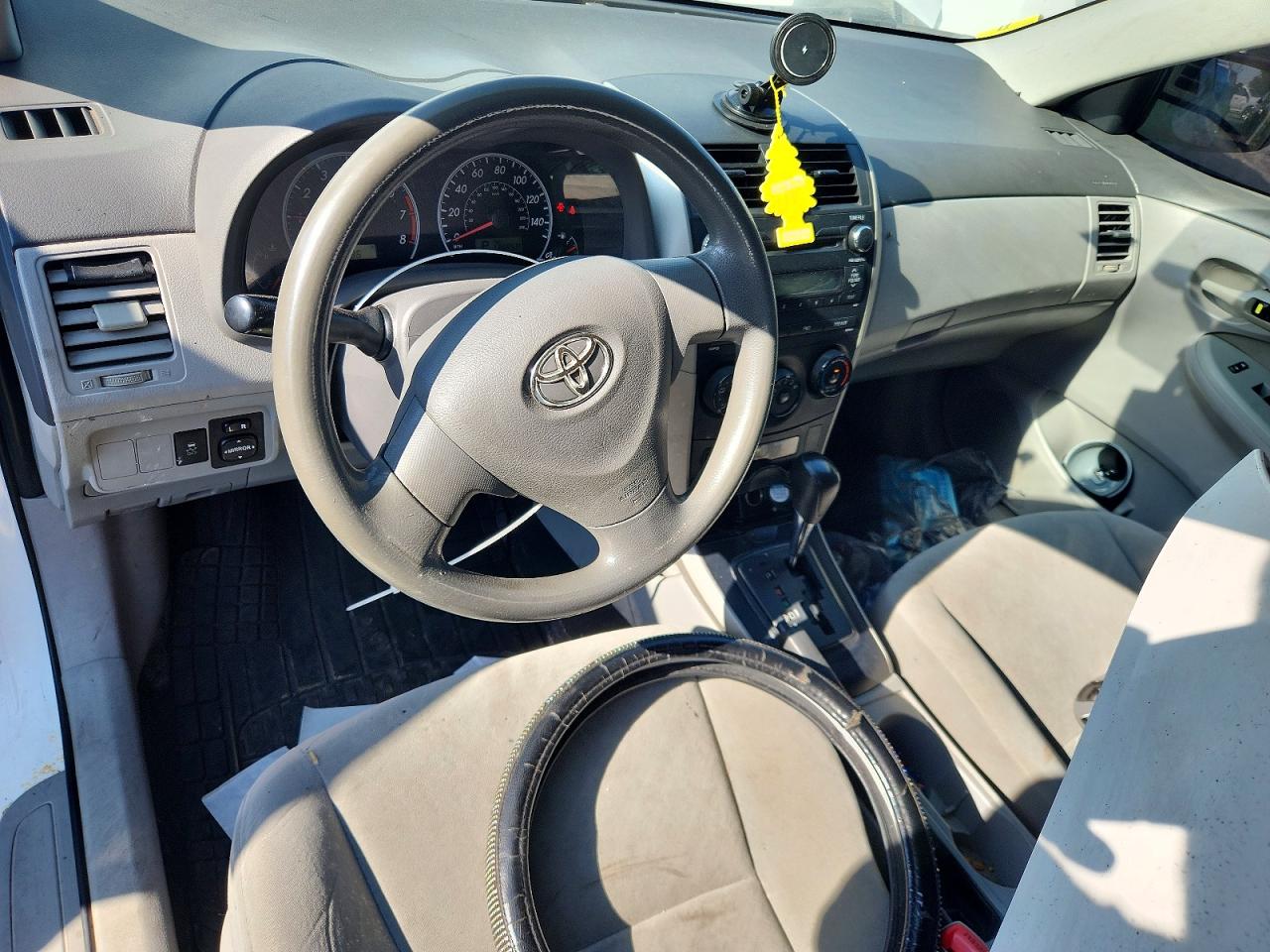 2010 TOYOTA COROLLA