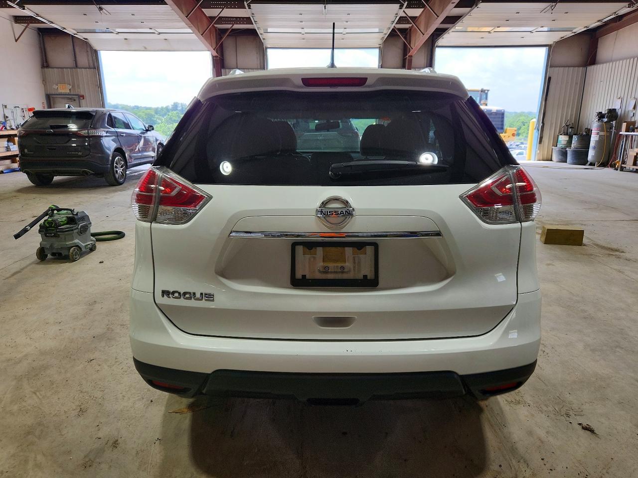 2016 NISSAN ROGUE