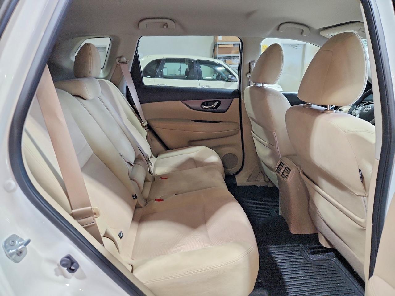 2016 NISSAN ROGUE
