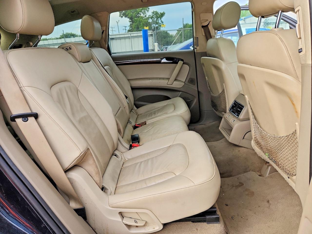 2011 AUDI Q7