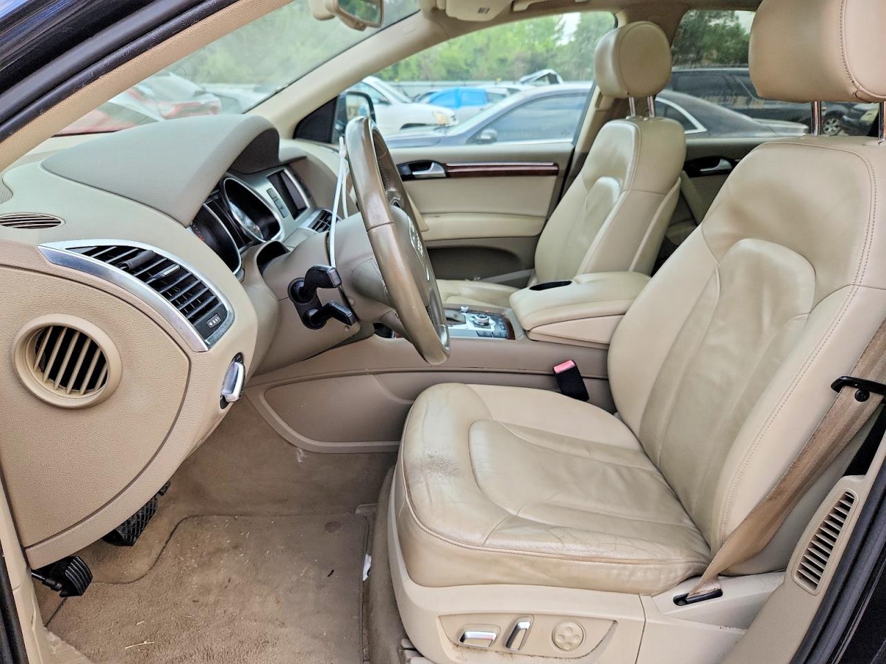 2011 AUDI Q7