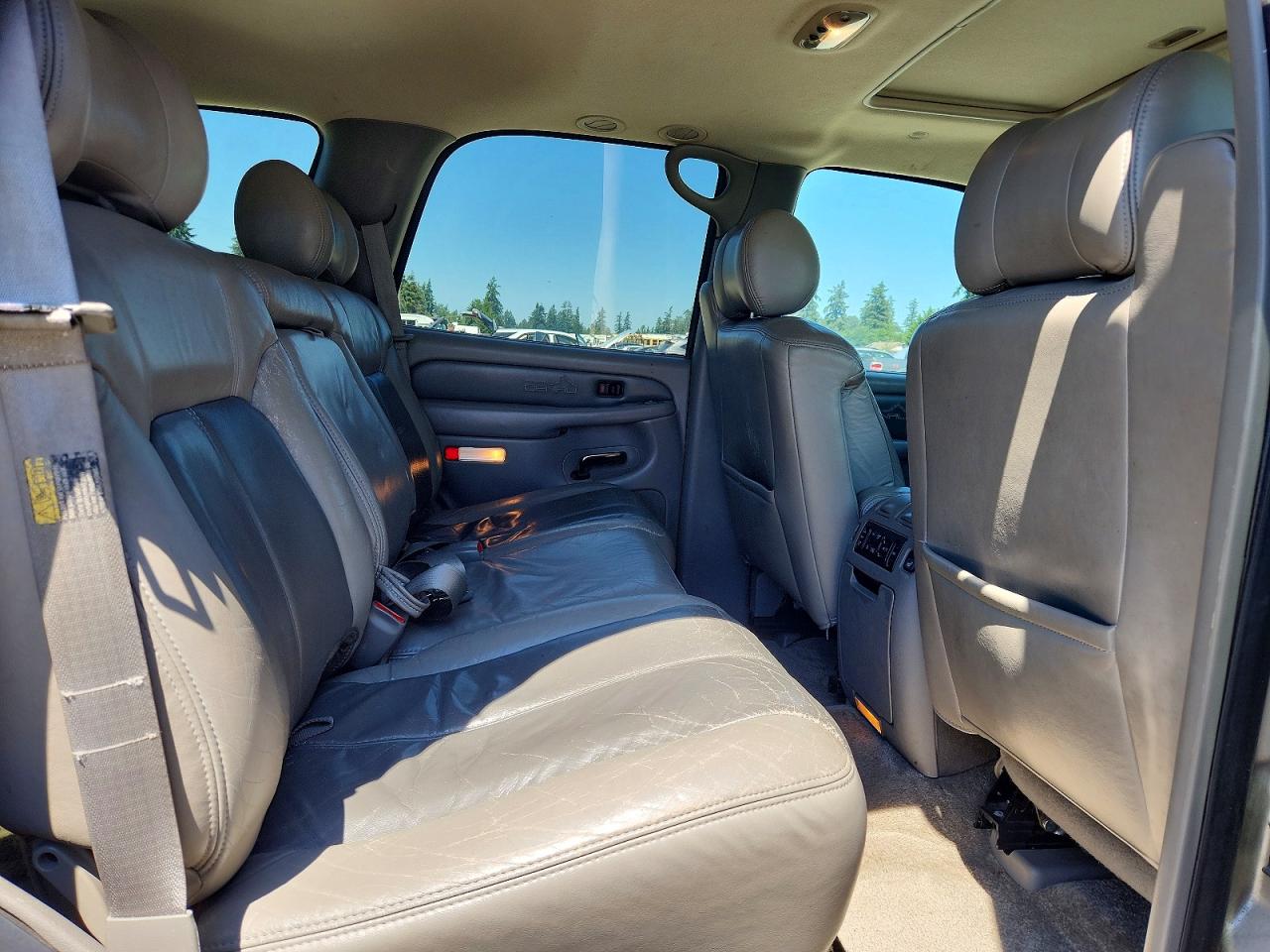 2002 GMC DENALI