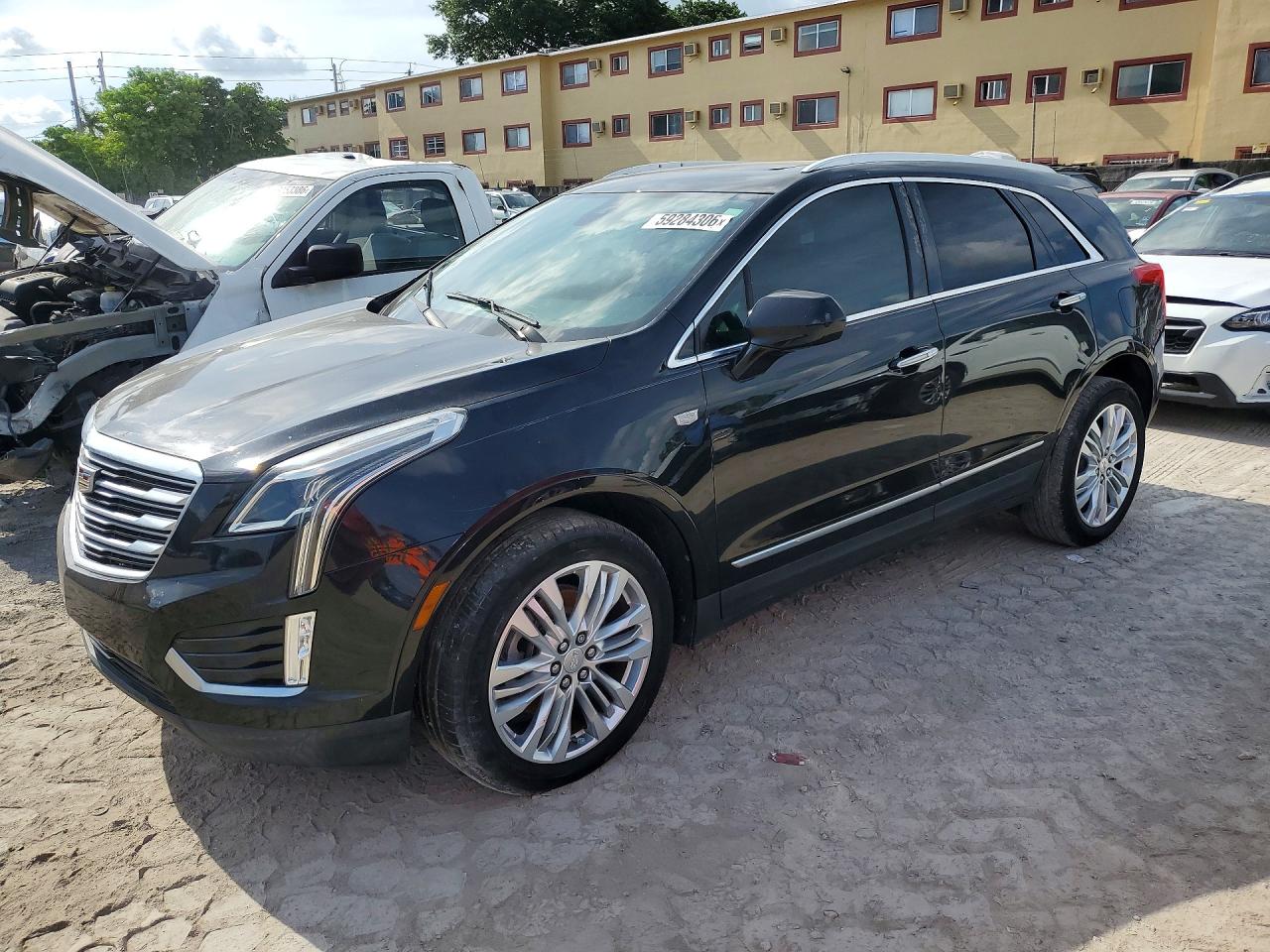 2017 CADILLAC XT5