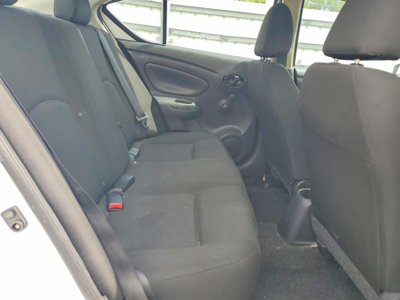 2019 NISSAN VERSA S PL