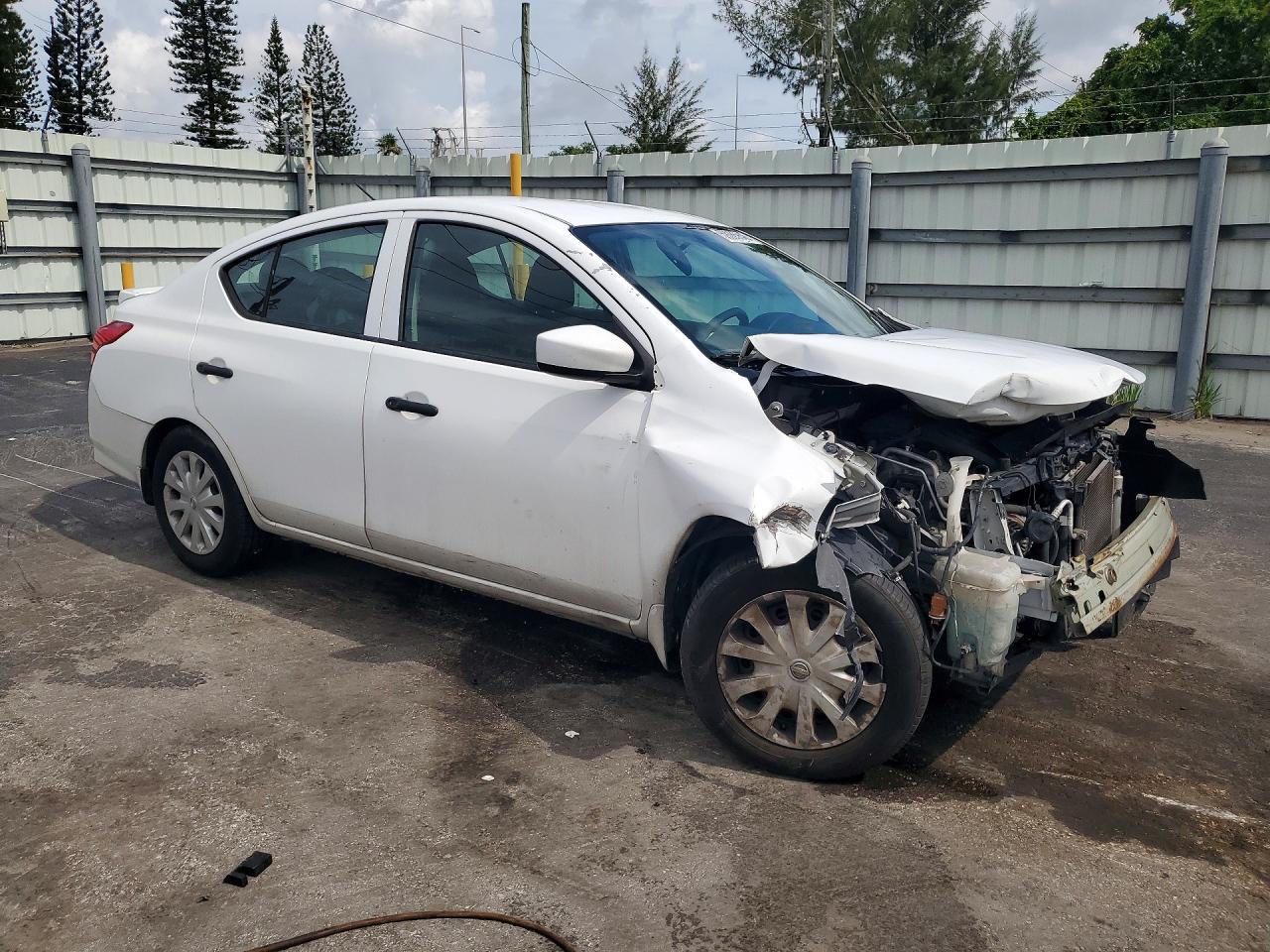 2019 NISSAN VERSA S PL