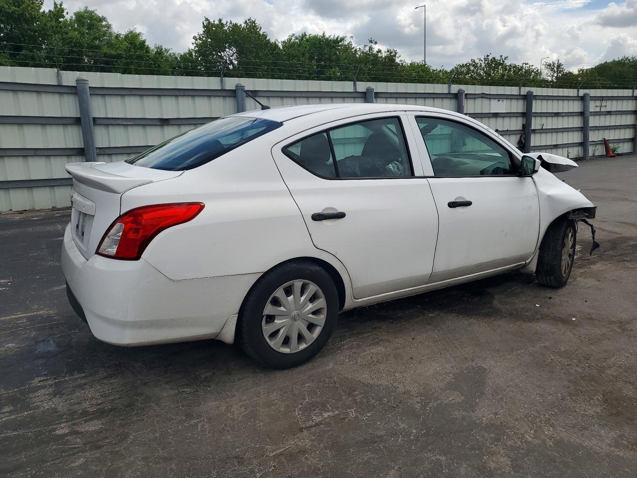 2019 NISSAN VERSA S PL