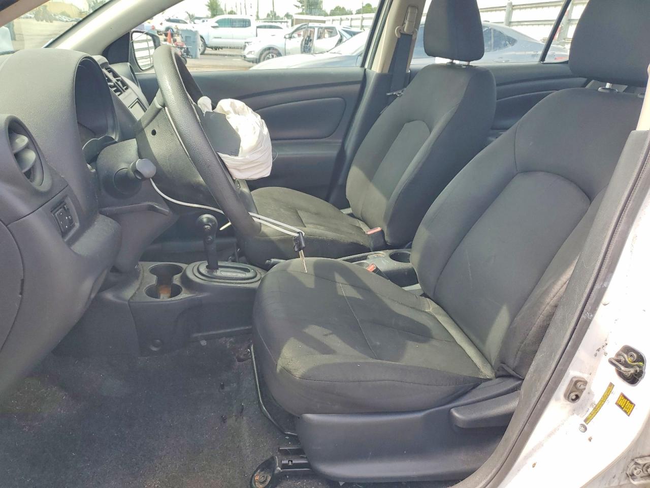 2019 NISSAN VERSA S PL