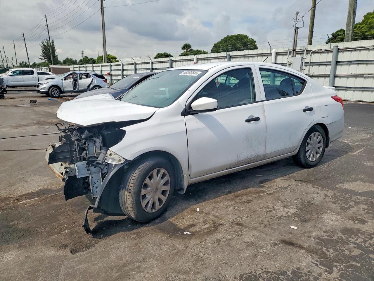 2019 NISSAN VERSA S PL