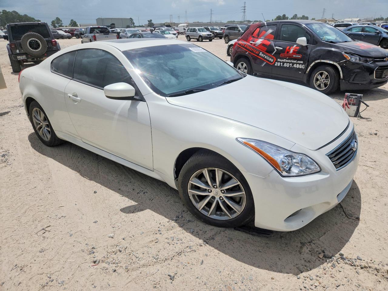 2013 INFINITI G37