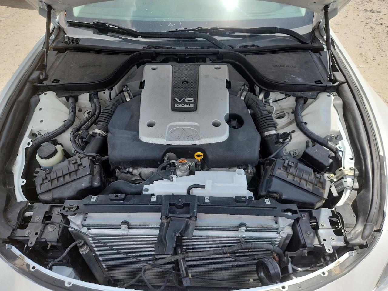 2013 INFINITI G37